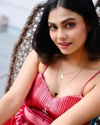 Call Girls Service in Bandarulanka